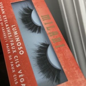 Milani Luminoso Vegan Voluminous Eyelashes Bundle